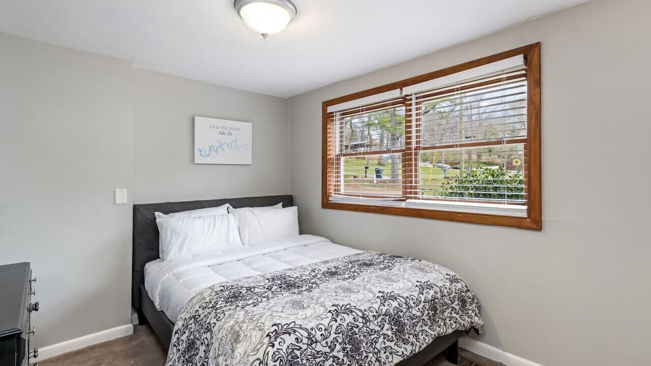 Photo of Bedroom in Mount Juliet