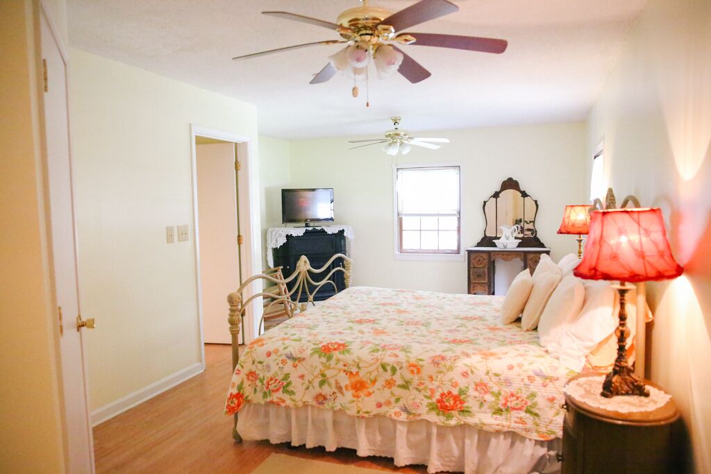 Photo of Others in Sevierville