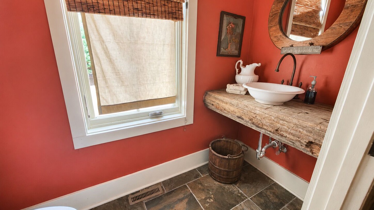 Photo of Bedroom in Lynn