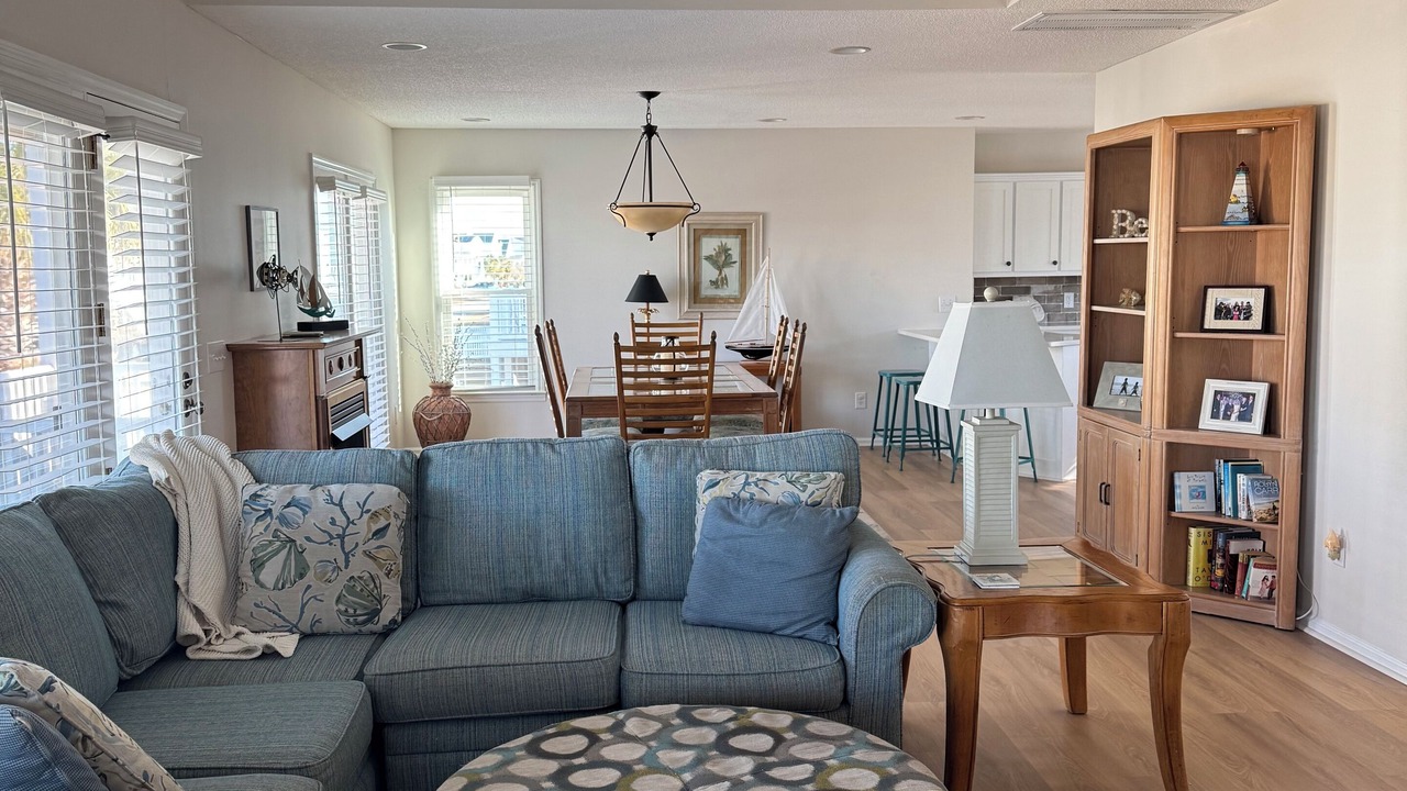 Photo of Livingroom in Holden Beach