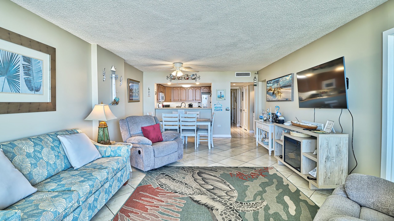 Photo of Livingroom in Briarcliffe Acres