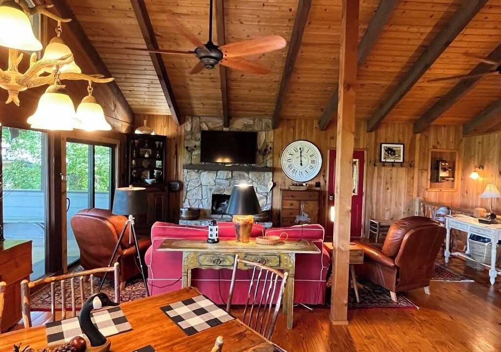 Photo of Livingroom in Glenville