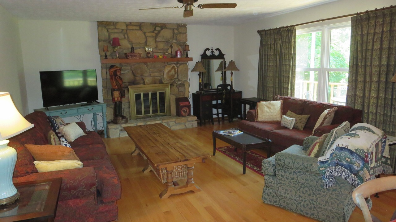 Photo of Bedroom in Burnsville