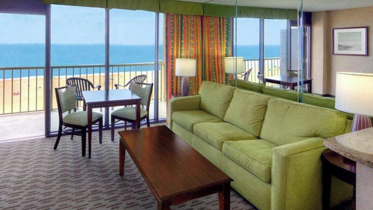 Photo of Livingroom in Northeast Virginia Beach
