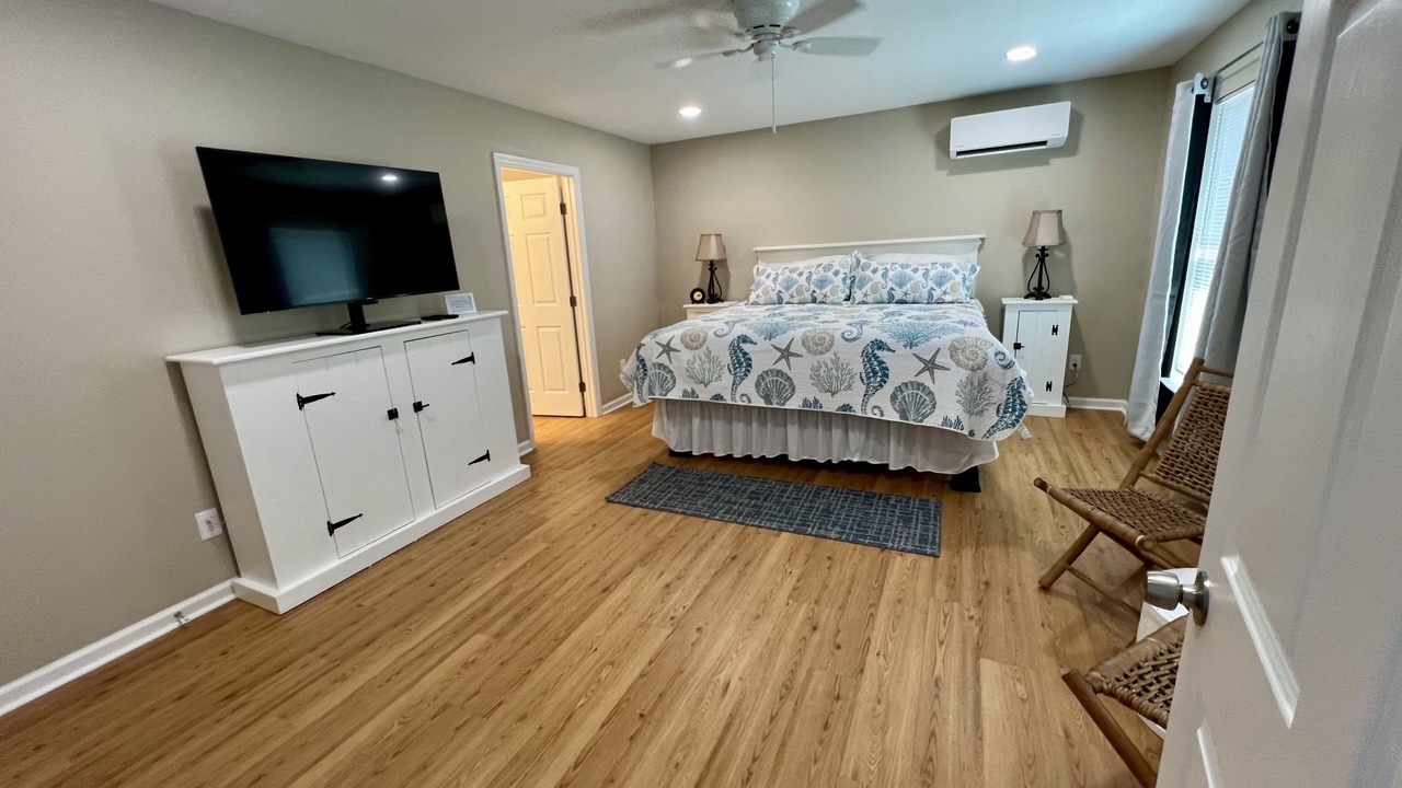 Photo of Bathroom in Garden City