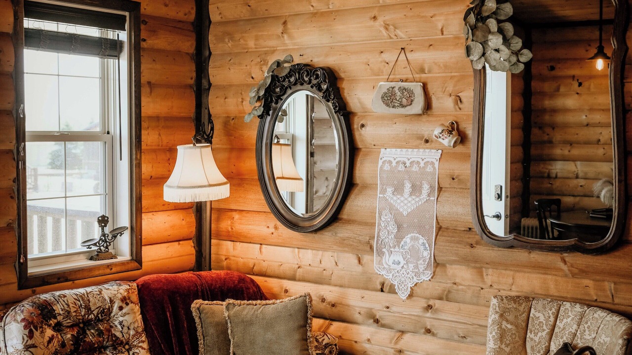 Photo of Livingroom in Central Alberta