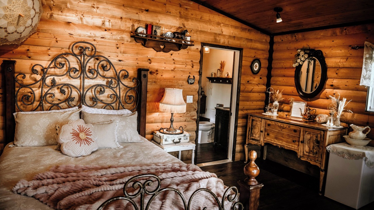 Photo of Bedroom in Central Alberta