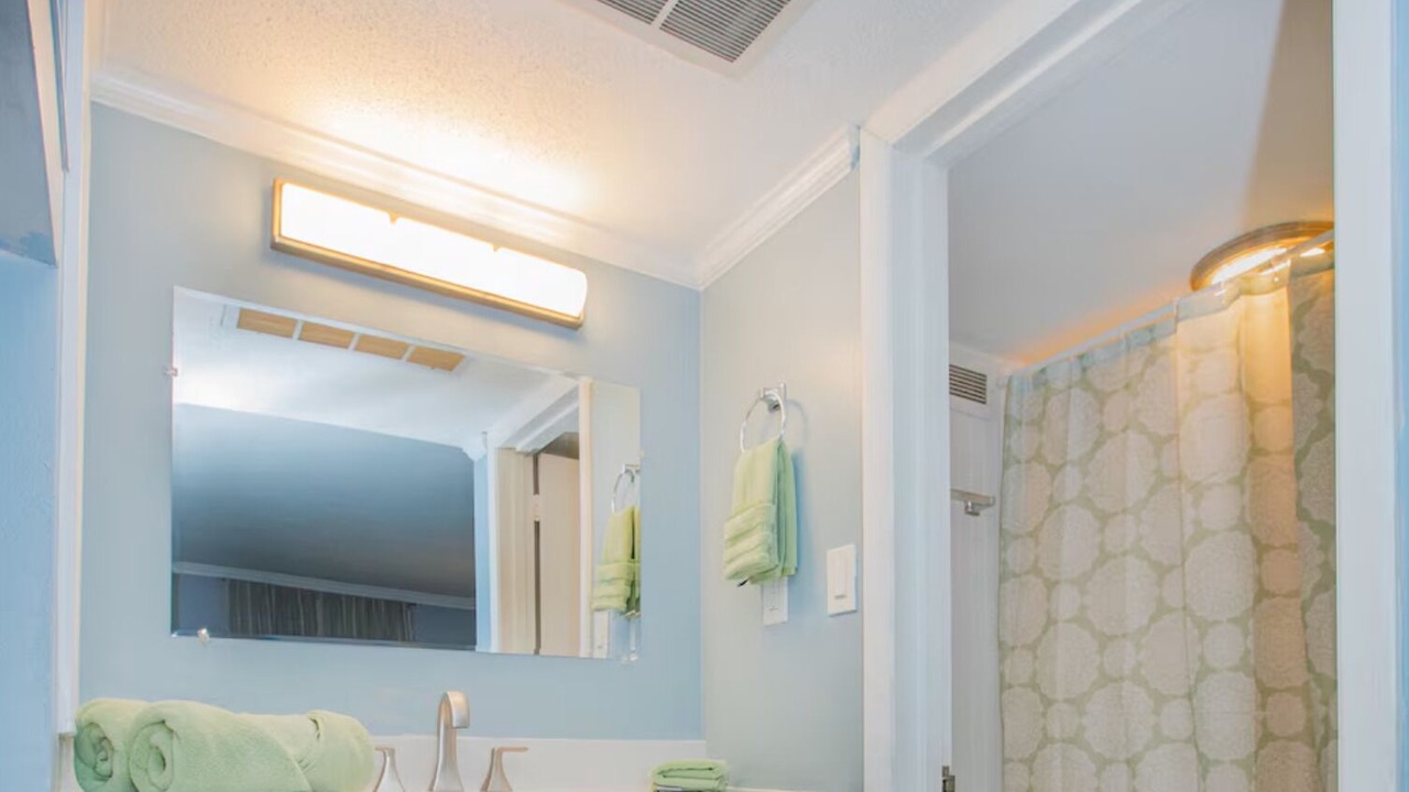 Photo of Bathroom in Sheffield Park