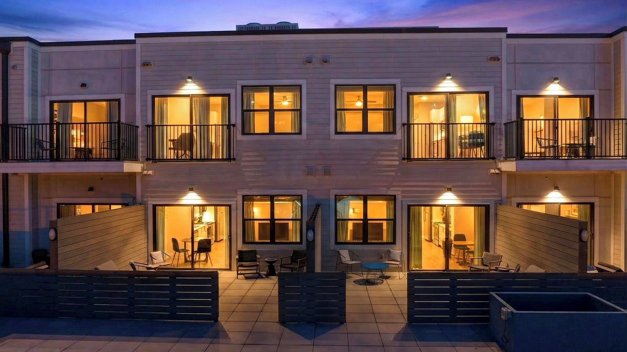 Photo of Patio Balcony in Hillsboro West End