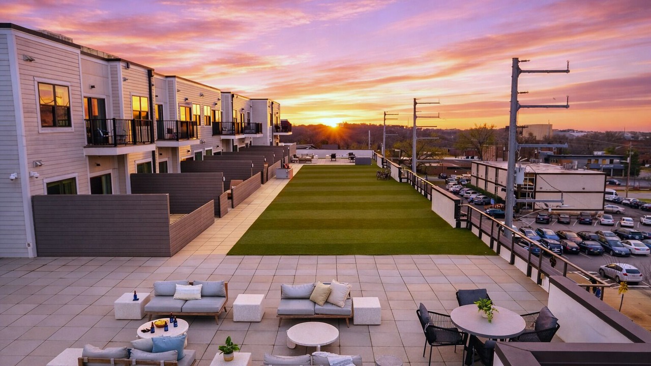 Photo of Outdoor in Hillsboro West End