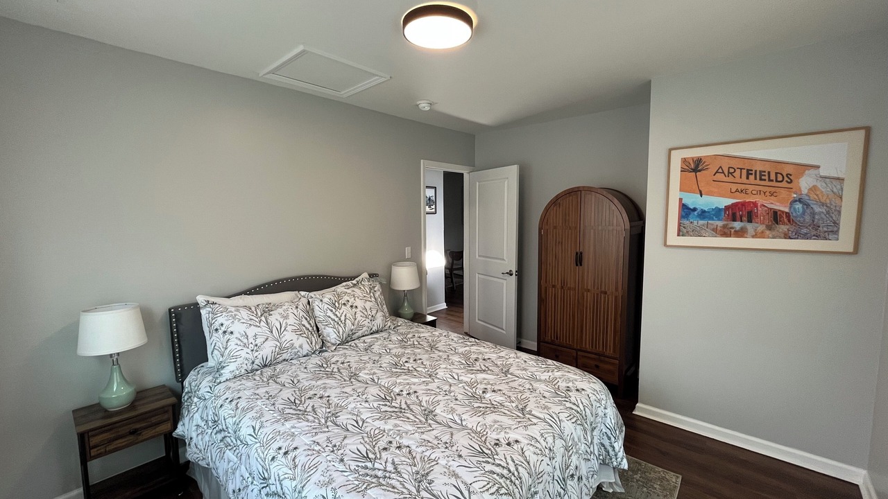 Photo of Bedroom in Lake City