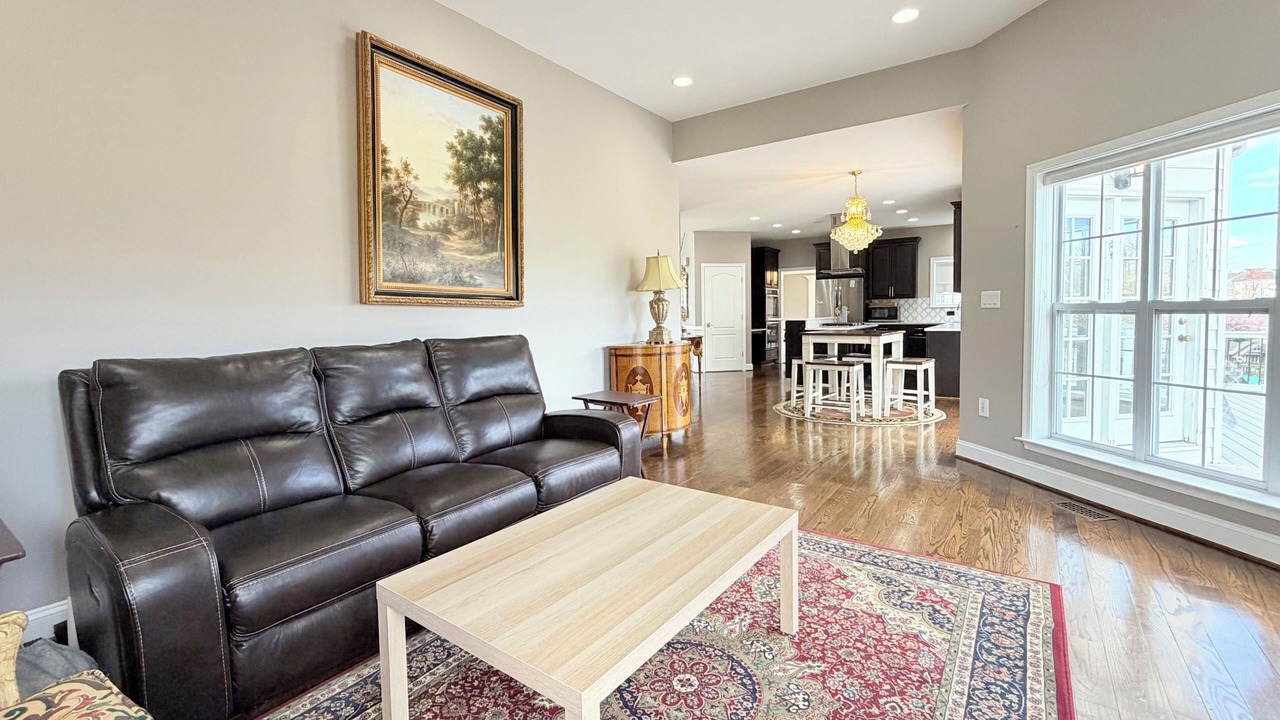 Photo of Livingroom in Dale City