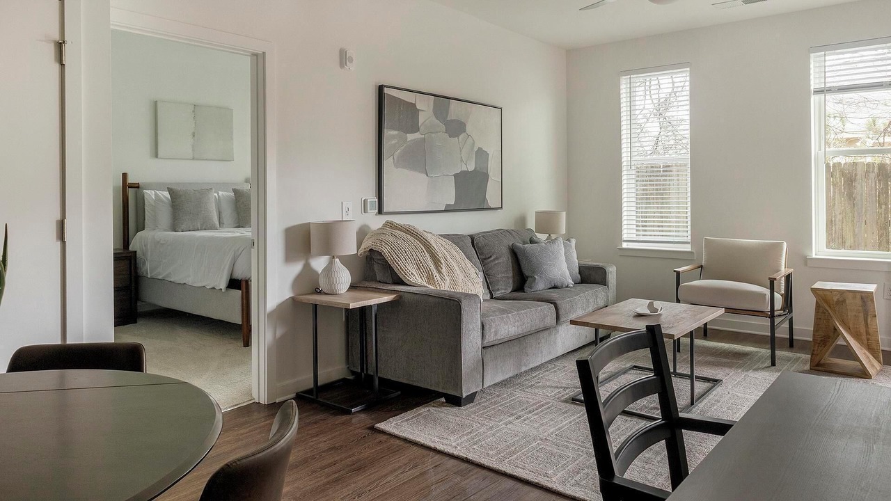 Photo of Livingroom in East Raleigh