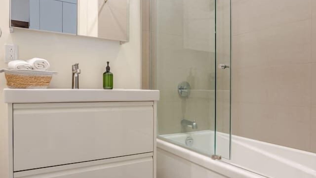 Photo of Bathroom in Milton Park