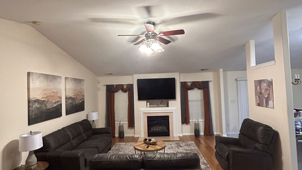 Photo of Livingroom in Steele Creek