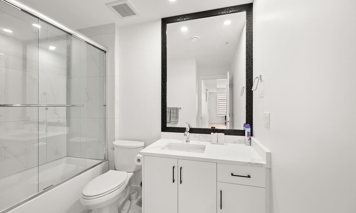 Photo of Bathroom in Eastern Hillsides
