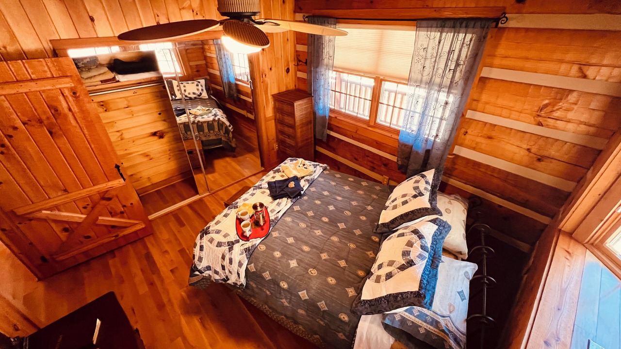 Photo of Bedroom in Cherokee