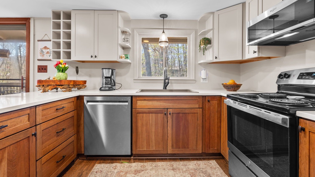 Photo of Kitchen in Linville Falls