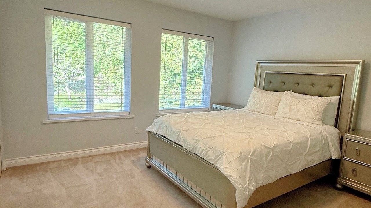 Photo of Bedroom in Caulfeild