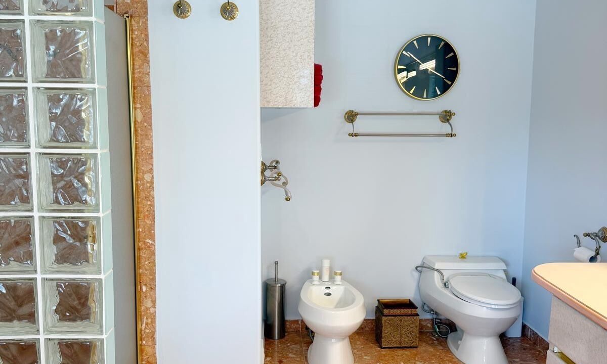 Photo of Bathroom in Caulfeild