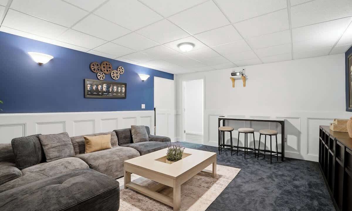 Photo of Livingroom in Five Forks