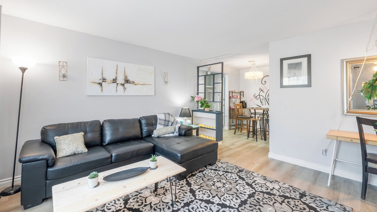Photo of Livingroom in Northwest Edmonton