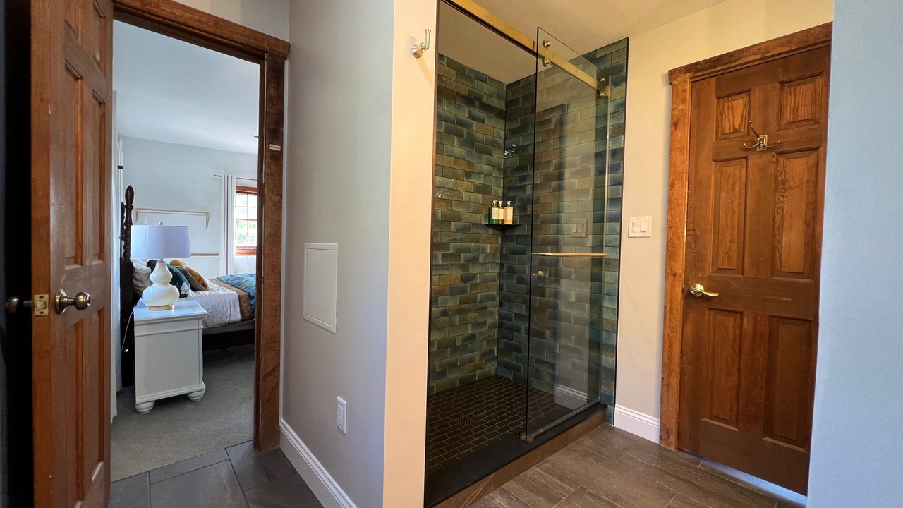 Photo of Bathroom in Raphine