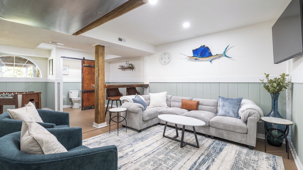 Photo of Livingroom in Colington Harbour