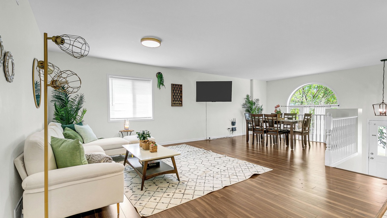 Photo of Livingroom in Woodslee