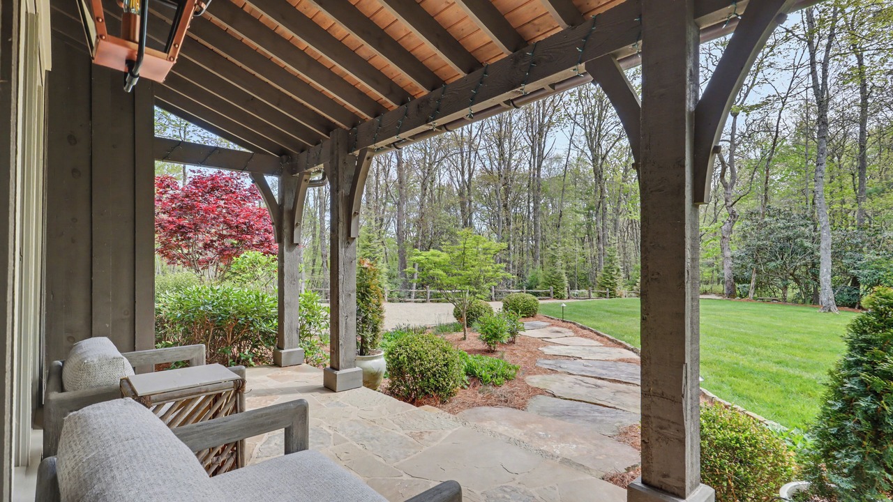 Photo of Patio Balcony in Cashiers