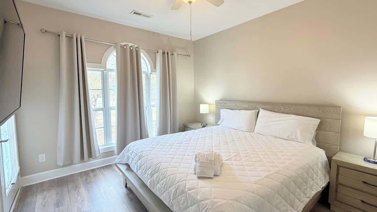 Photo of Bedroom in Central Myrtle Beach