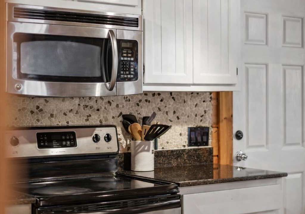 Photo of Kitchen in White Oak Lodge
