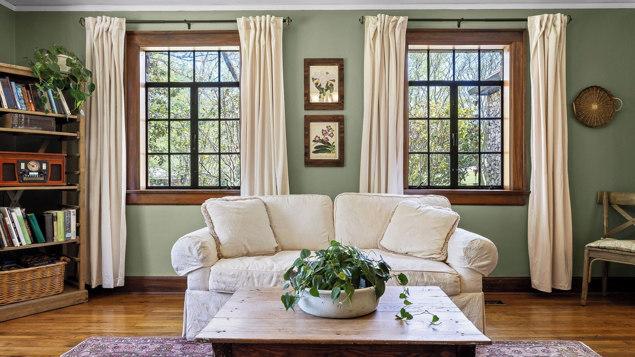 Photo of Livingroom in Red Bank