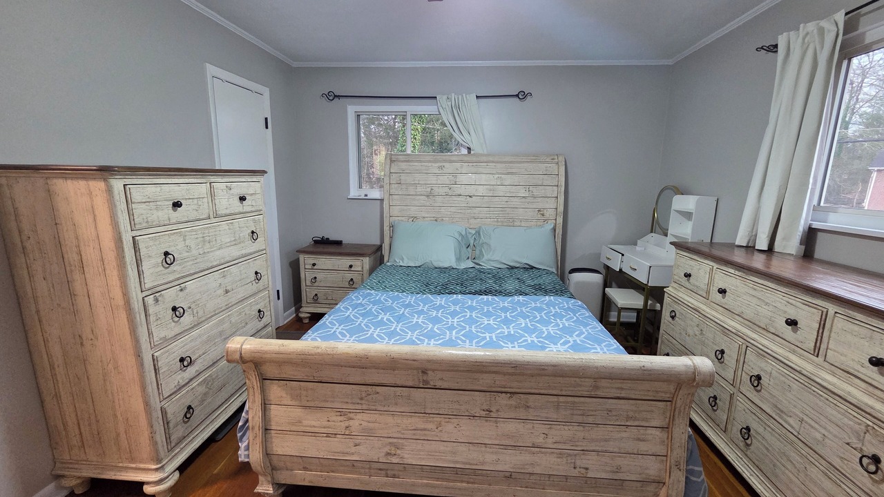 Photo of Bedroom in Oak Ridge