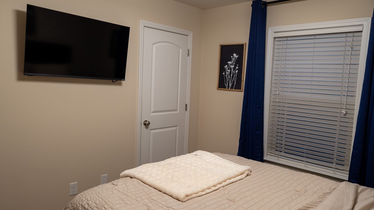 Photo of Bedroom in Seneca