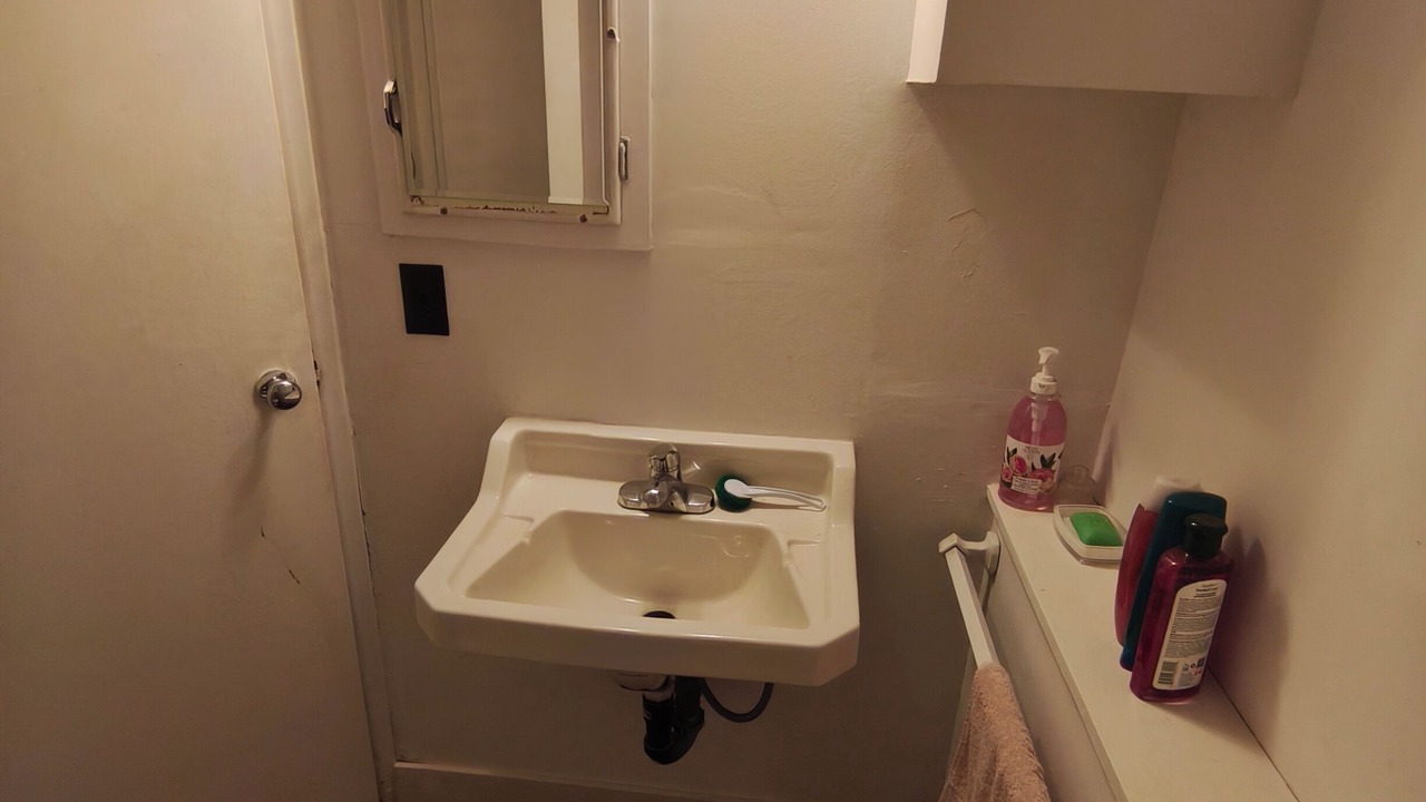 Photo of Bathroom in Kensington-Cedar Cottage