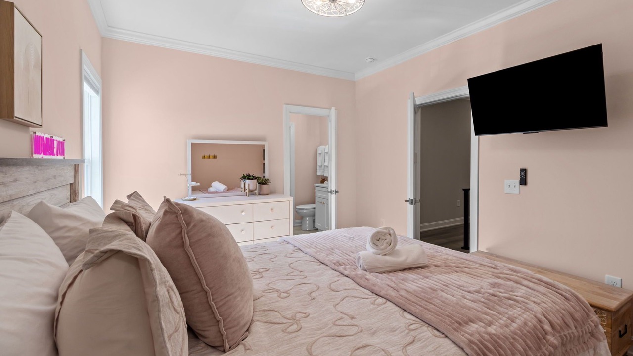 Photo of Bedroom in Southmont