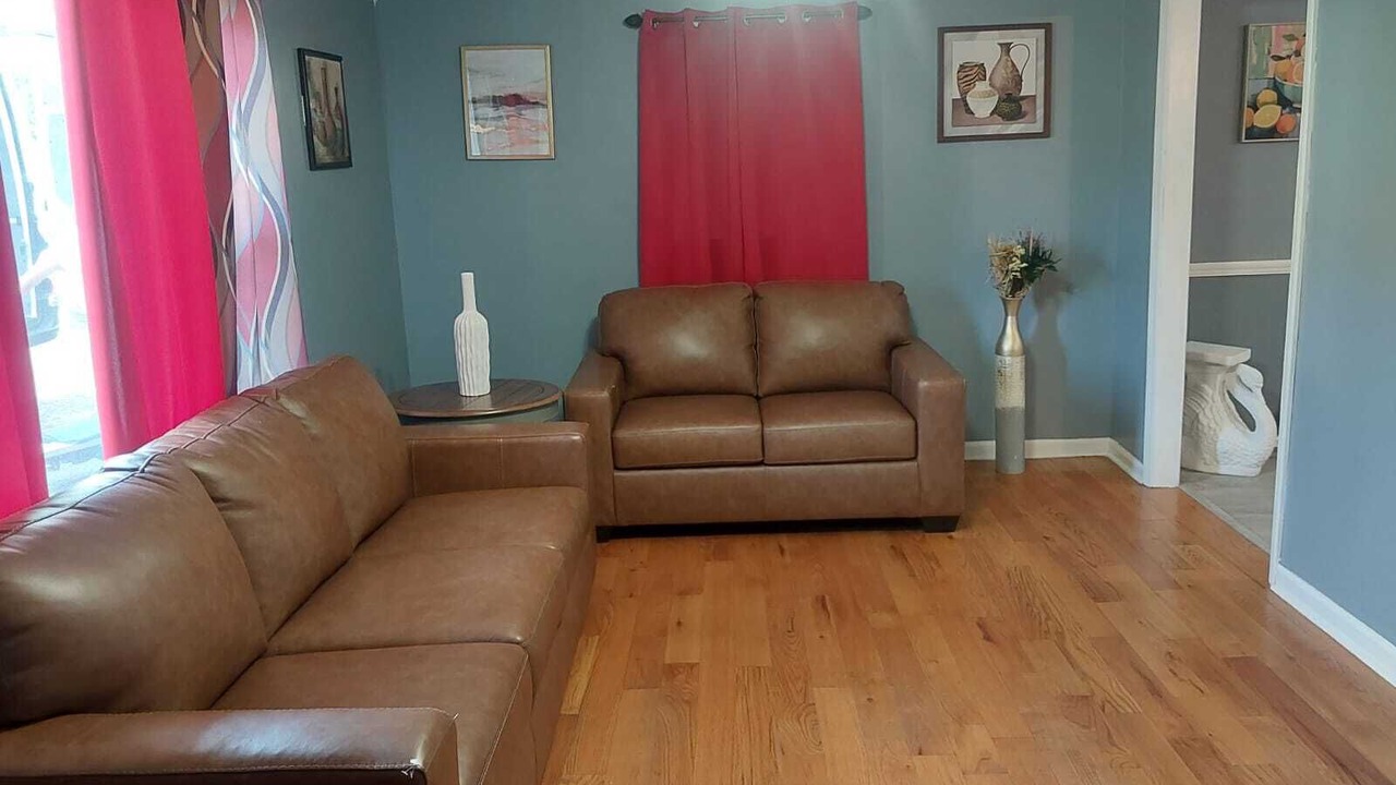Photo of Livingroom in West Wytheville