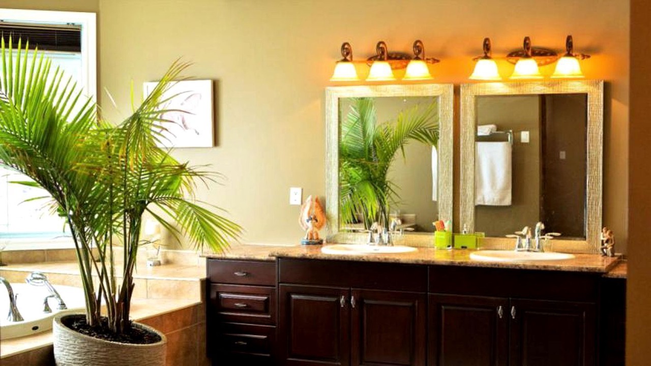 Photo of Bathroom in Janetville