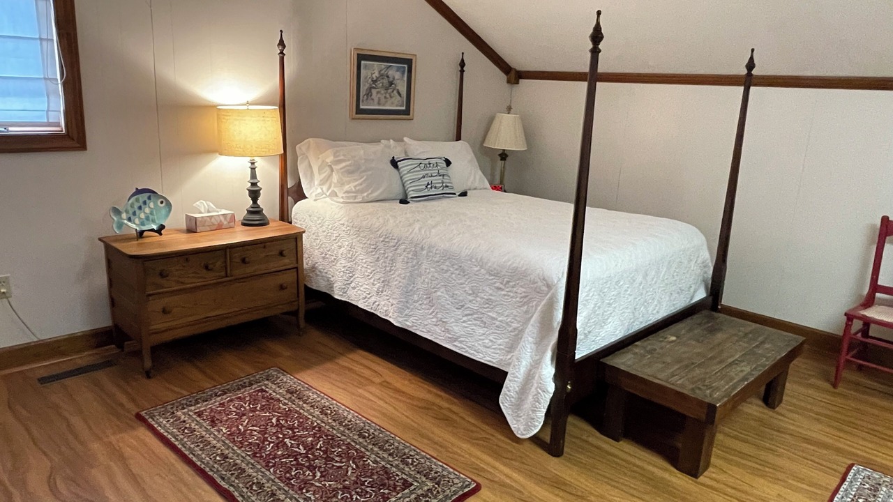 Photo of Bedroom in Durants Neck
