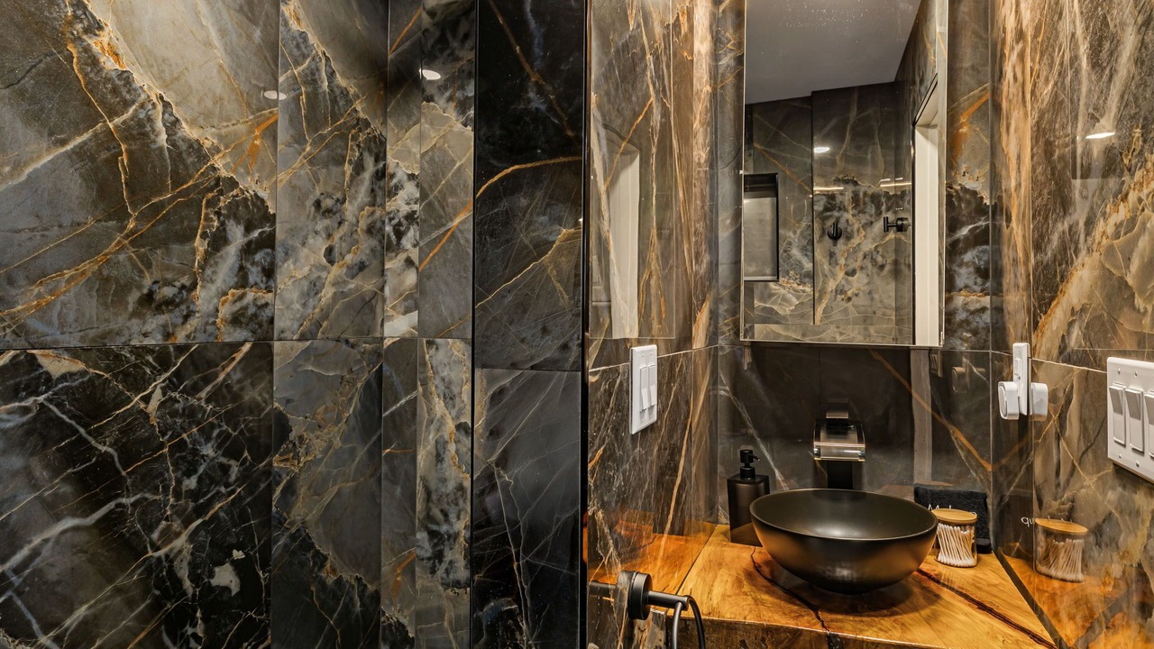 Photo of Bathroom in Newland