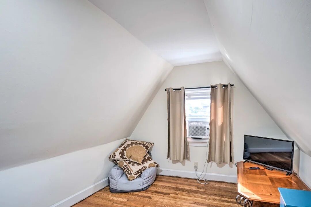 Photo of Livingroom in Durham
