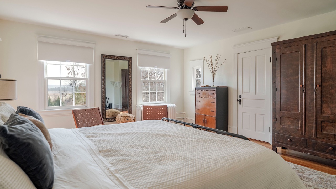 Photo of Bedroom in Batesville