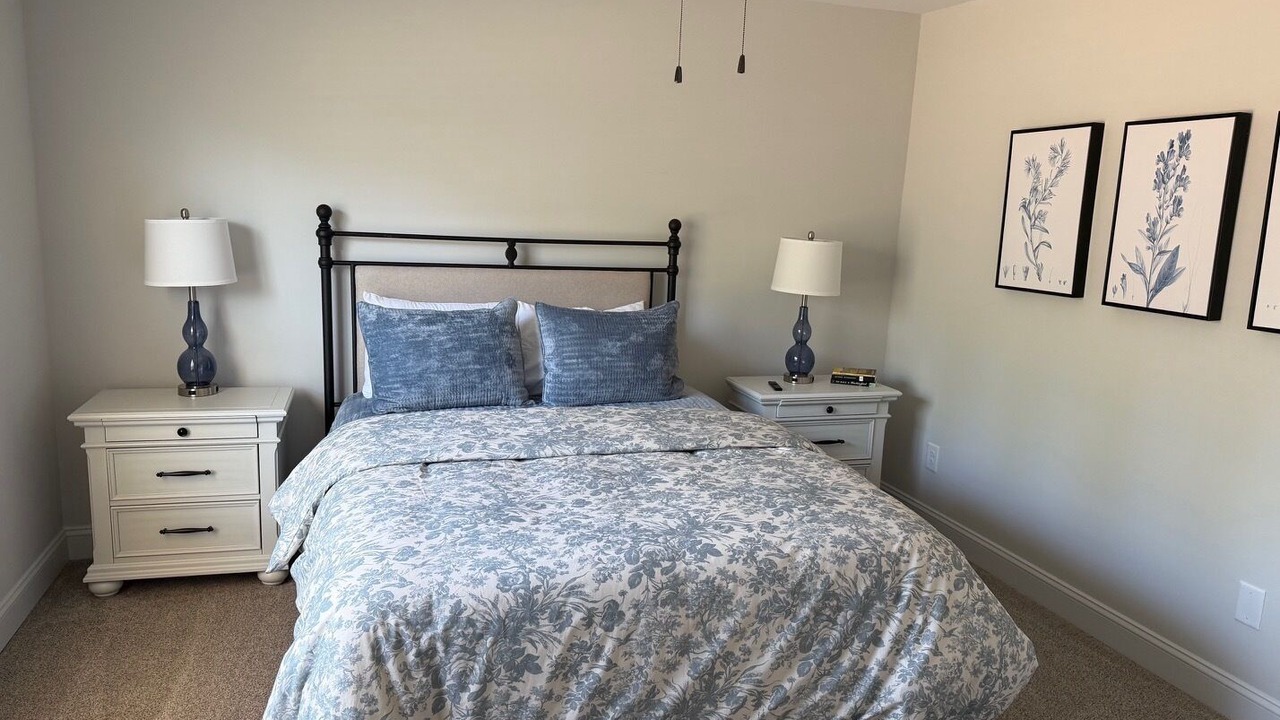 Photo of Bedroom in Five Points