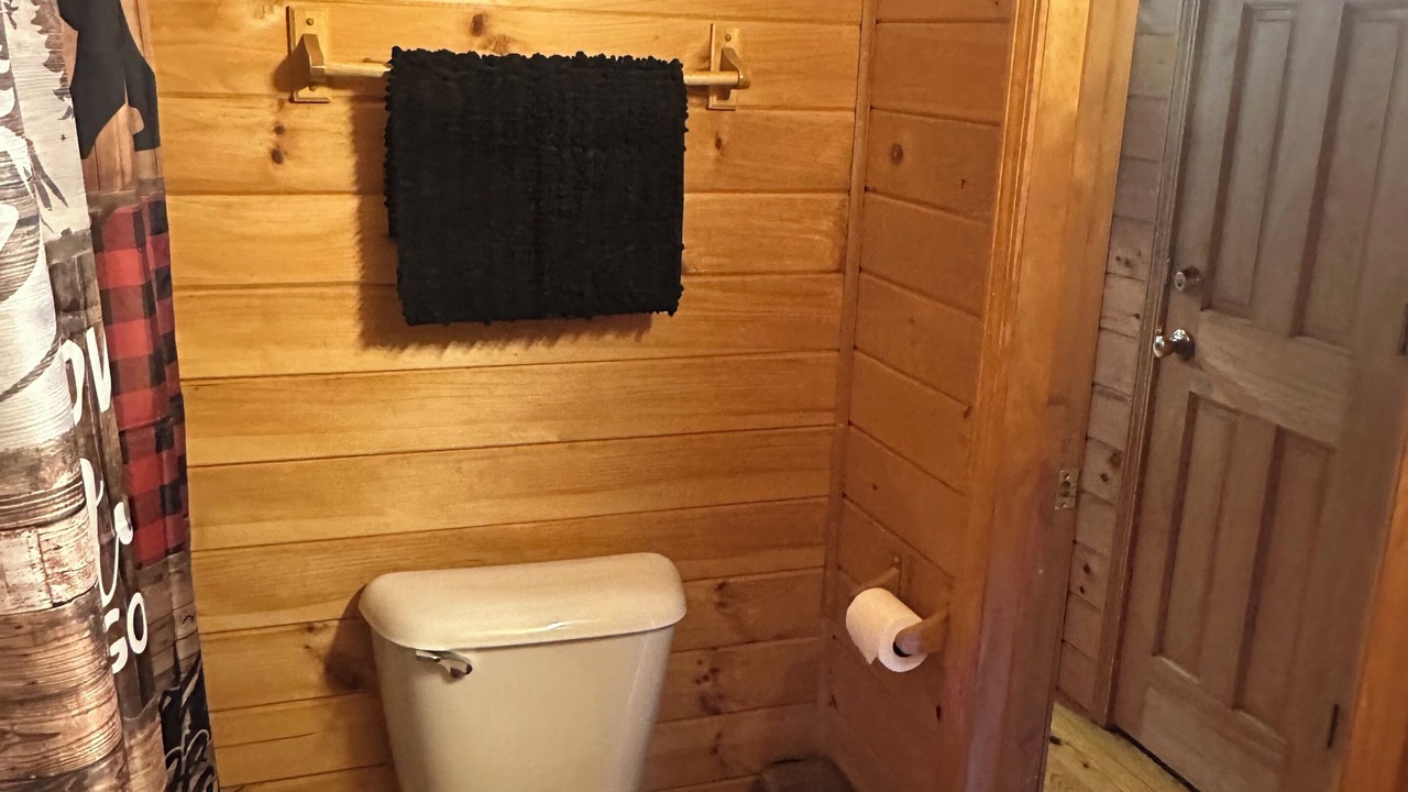 Photo of Bathroom in Sunset