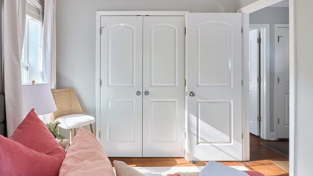 Photo of Bedroom in Villa Heights