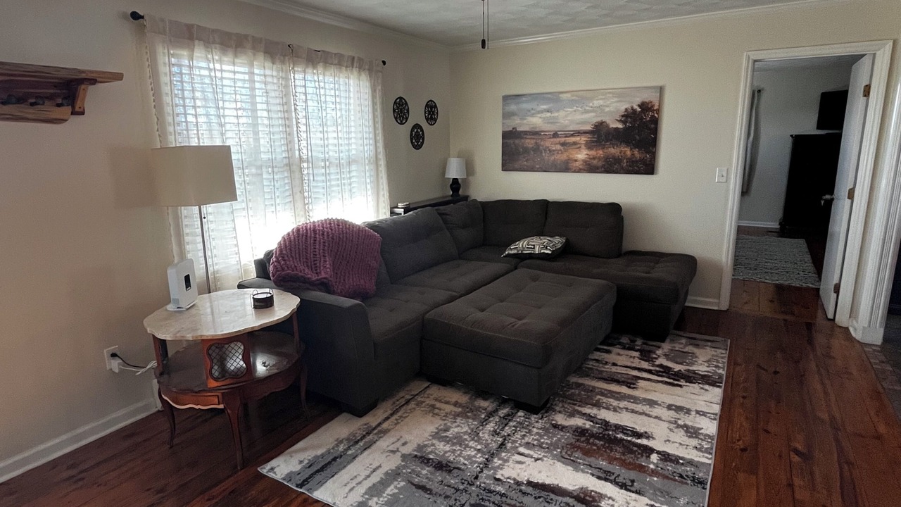 Photo of Livingroom in Hickory