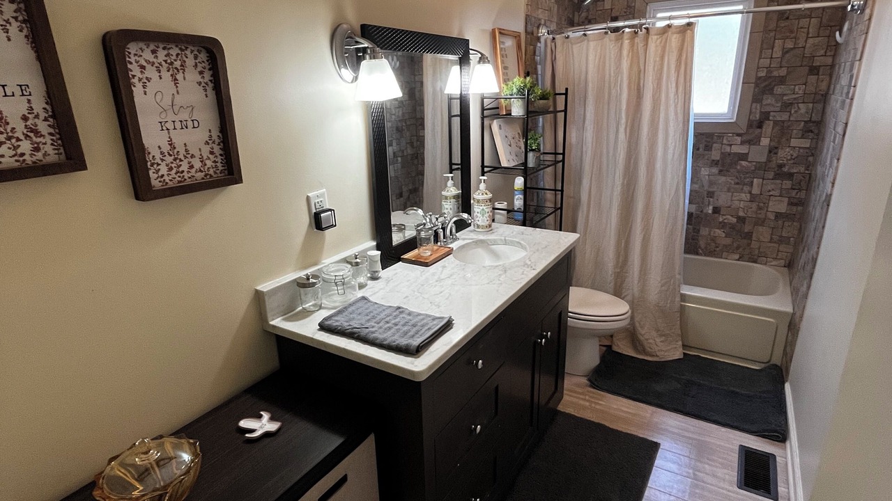 Photo of Bathroom in Hickory