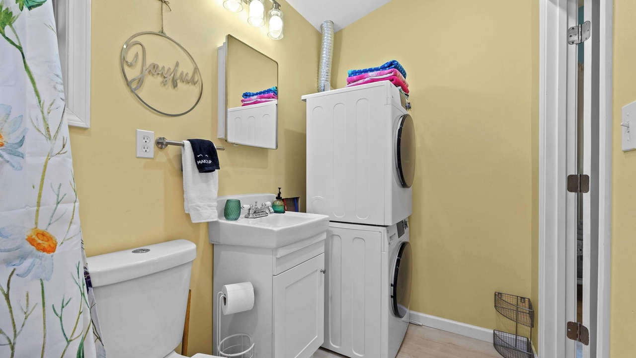 Photo of Bathroom in Green Hill