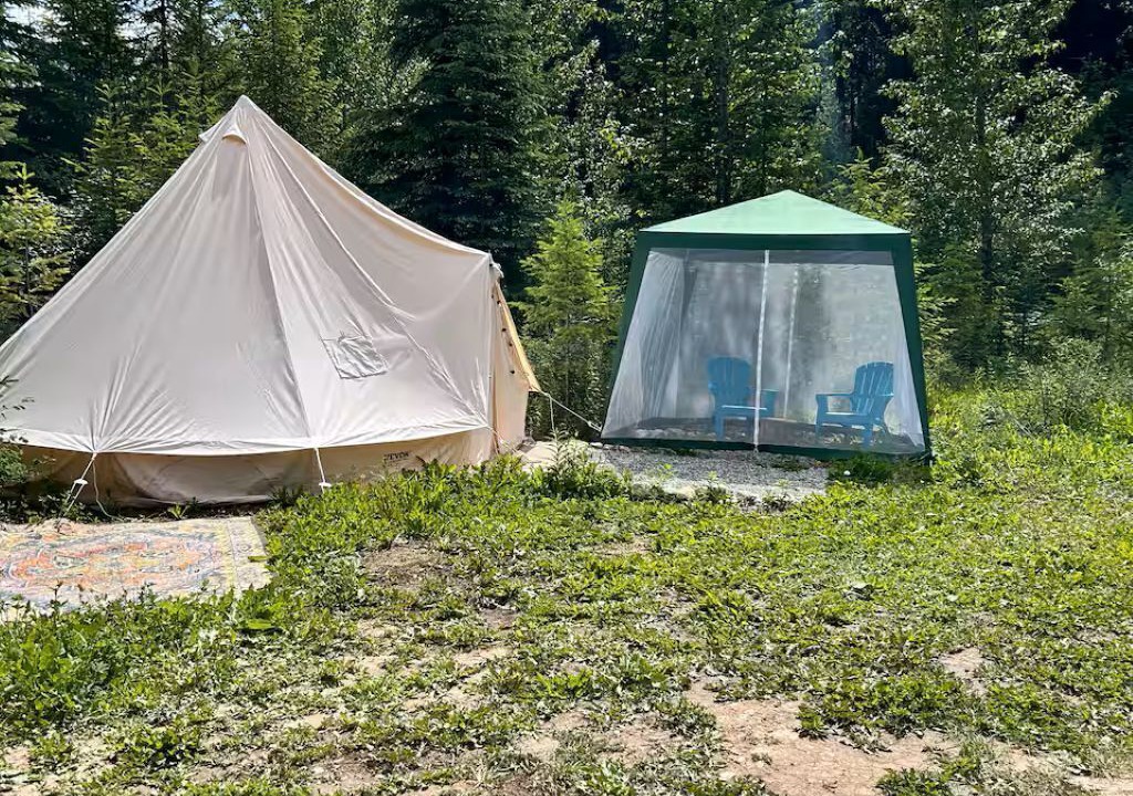 Photo of Outdoor in Golden